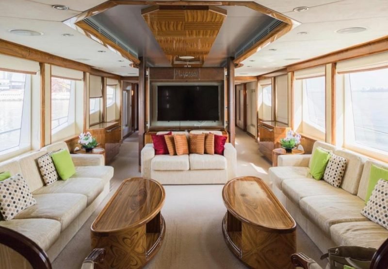 101 Feet Luxury Yacht – photo 4