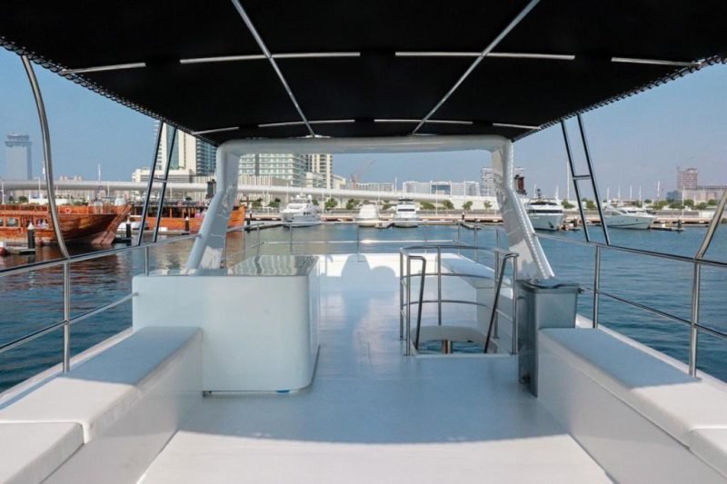 Big 100 Ft Yacht Aed 1199 / 54 Guest – photo 2
