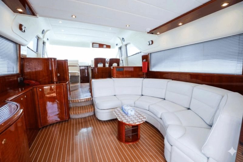 60 Feet Luxury Yacht – photo 6